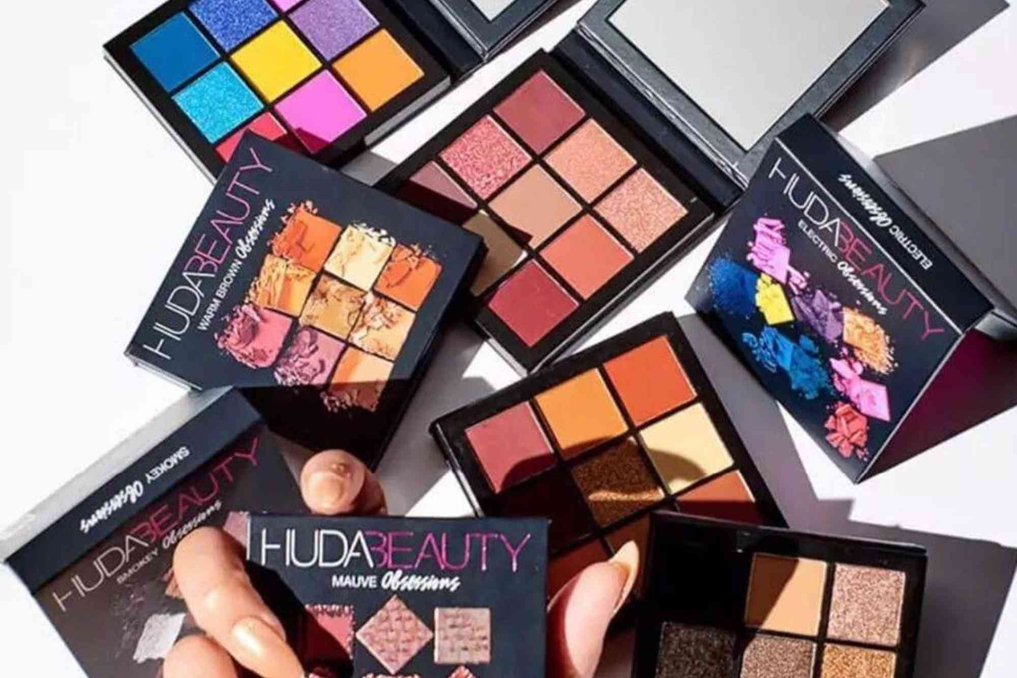 Huda Beauty Eyeshadow Palette New