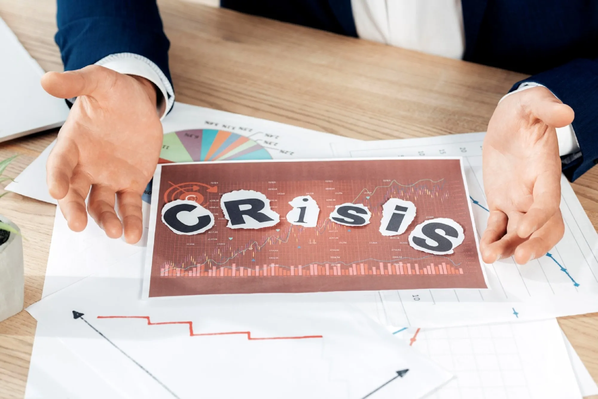 8 PR Steps for Companies in Crisis