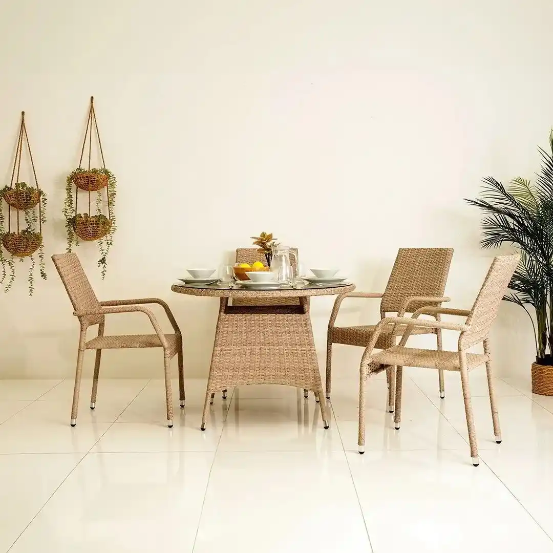 Best Outdoor Dining Table for Your Space