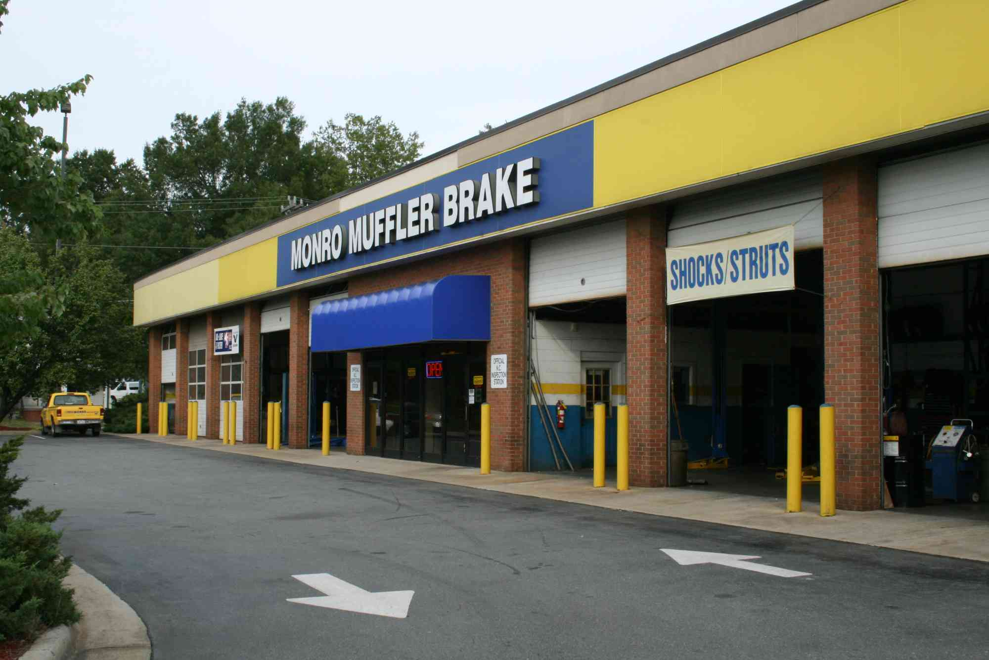 Monroe Muffler and Brake